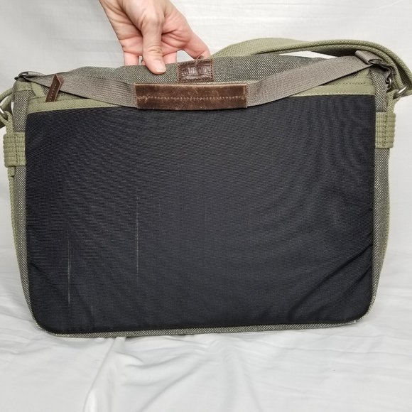 Think Tank Photo Retrospective Laptop Case 15L - Picture 4 of 16